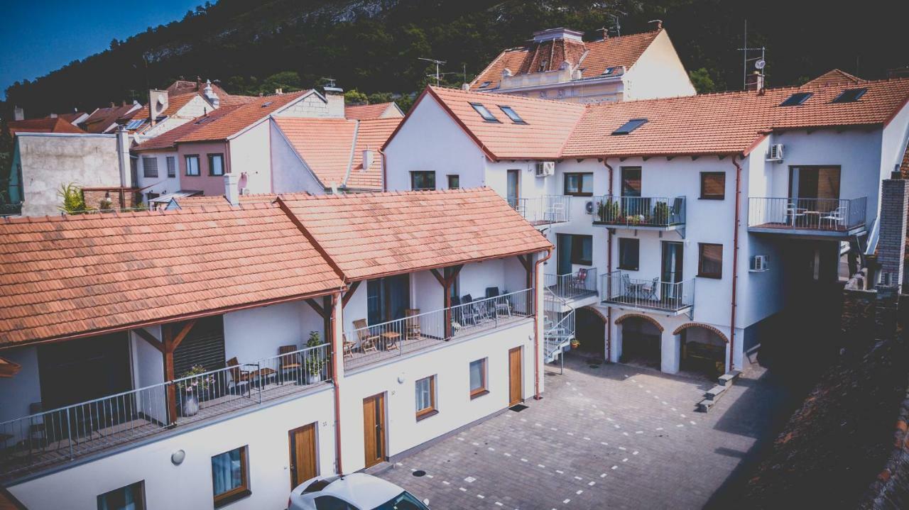Apartman Rezidence ミクロフ エクステリア 写真